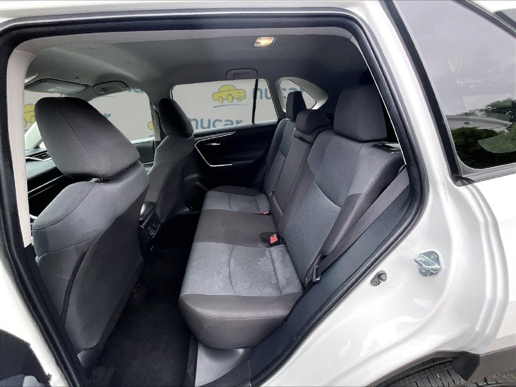 Used 2025 White Toyota XLE image 15