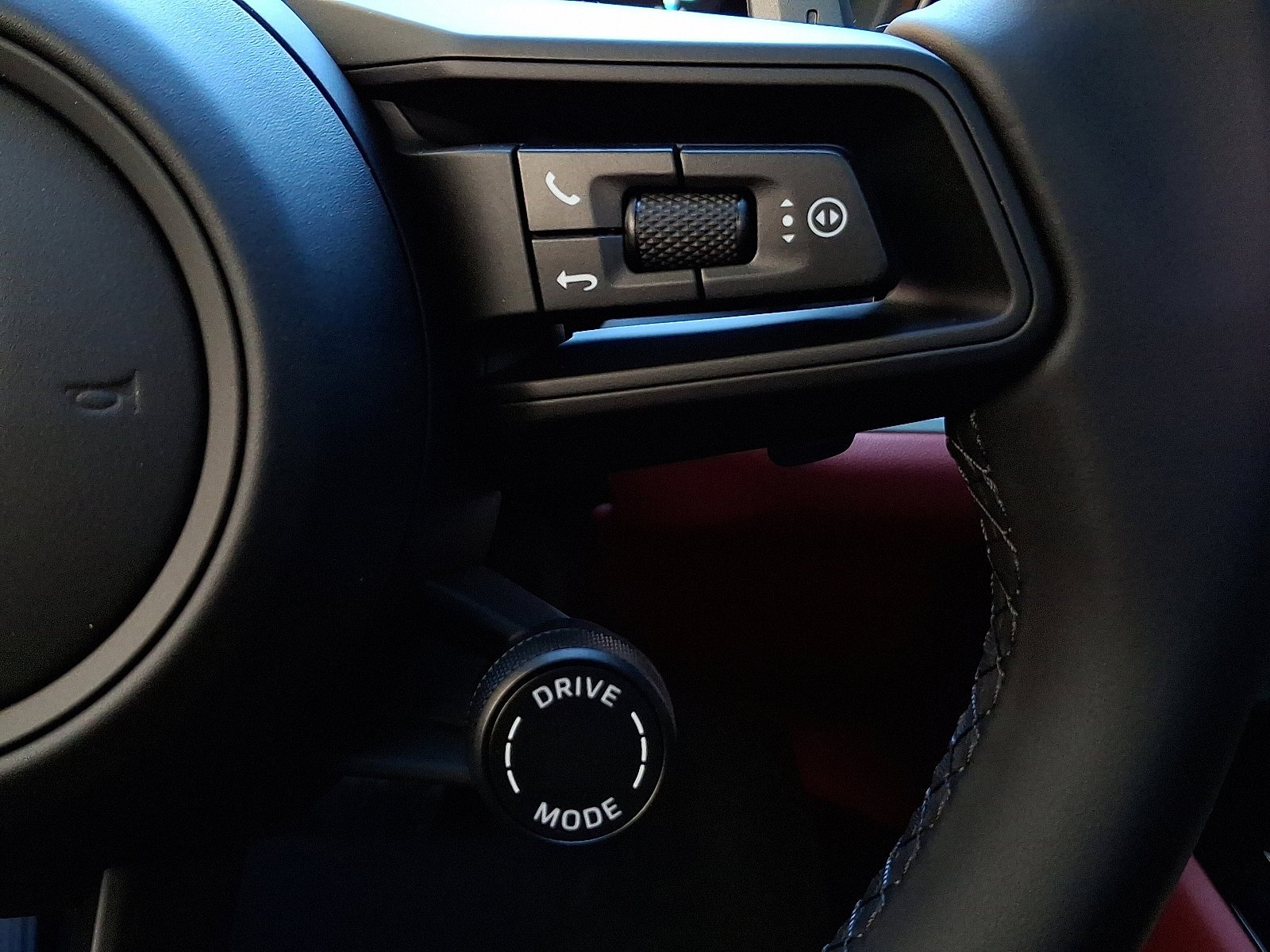 2026 Porsche Cayenne Base - Photo 24