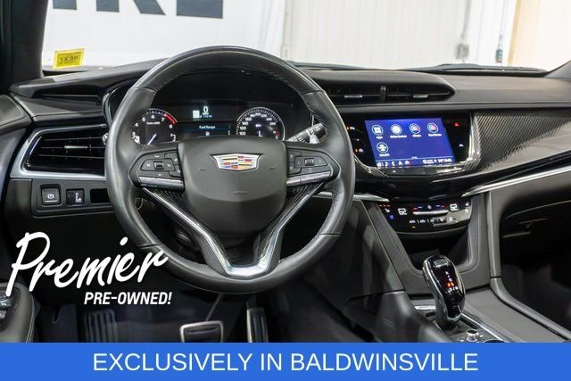 Used 2025  Cadillac Sport image 14