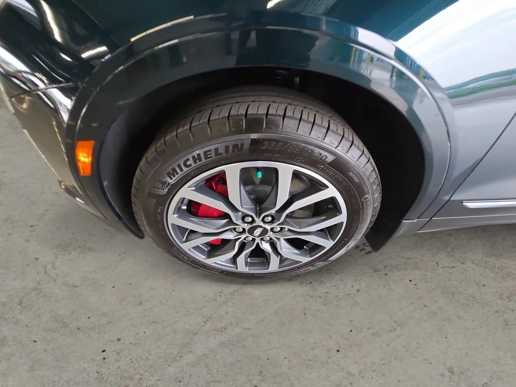 Used 2025 Emerald Lake Metallic Cadillac Sport image 9