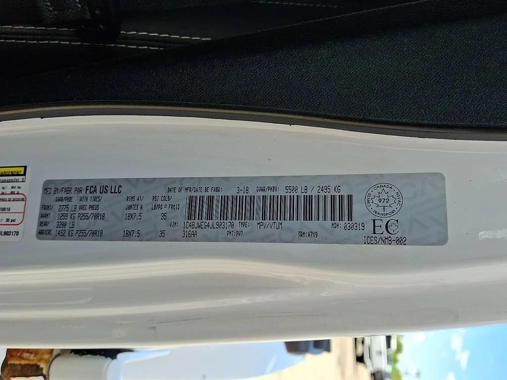 Used 2018 Bright White Clearcoat Jeep Sahara image 28