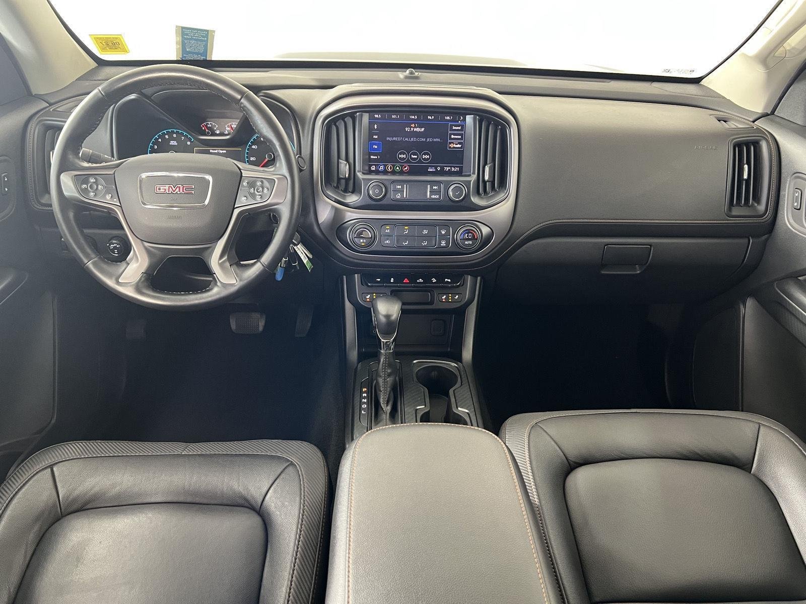 Used 2022 Onyx Black GMC 4WD AT4 w/Leather image 17