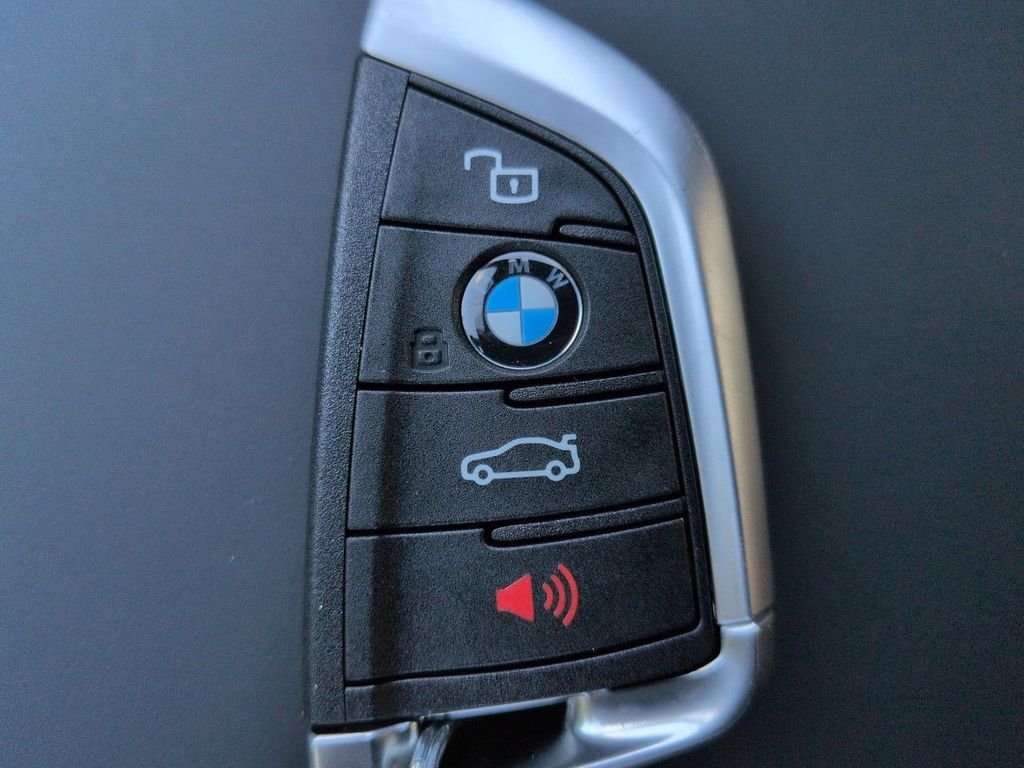 New 2027 Brooklyn Grey Metallic BMW Competition image 28