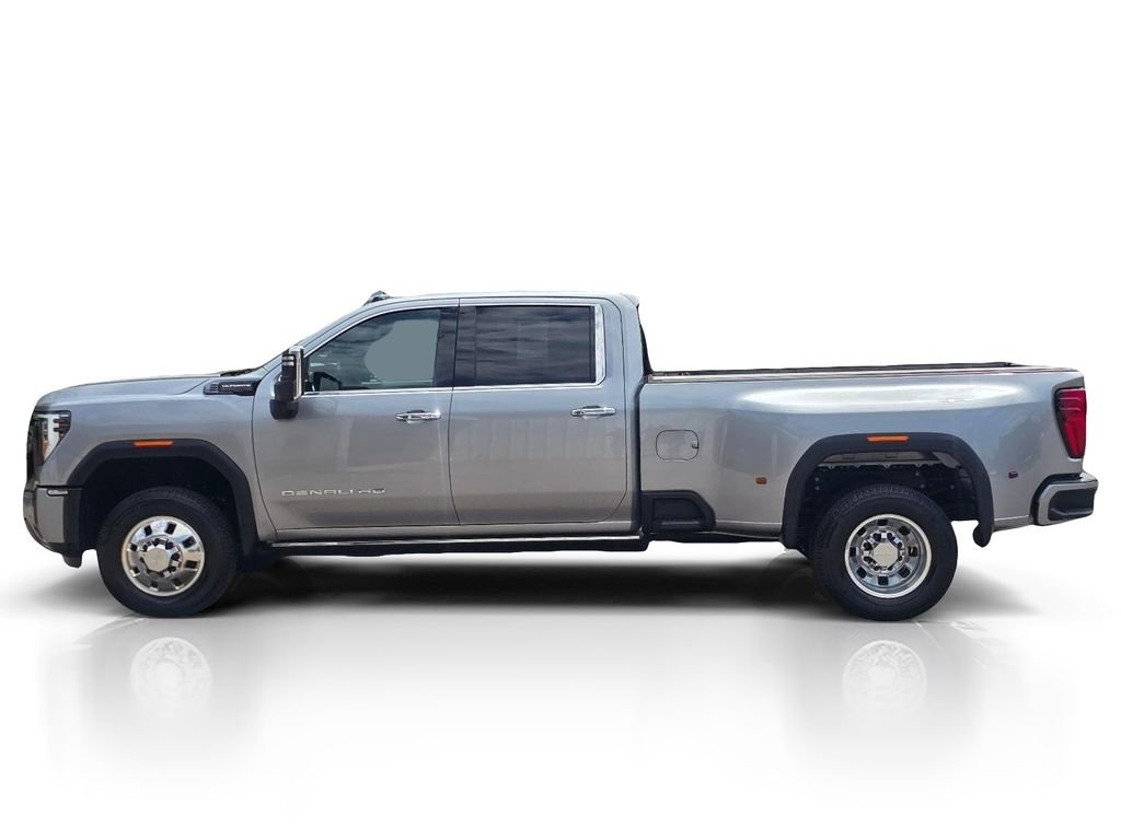 Used 2025 Silver GMC Denali Ultimate image 10