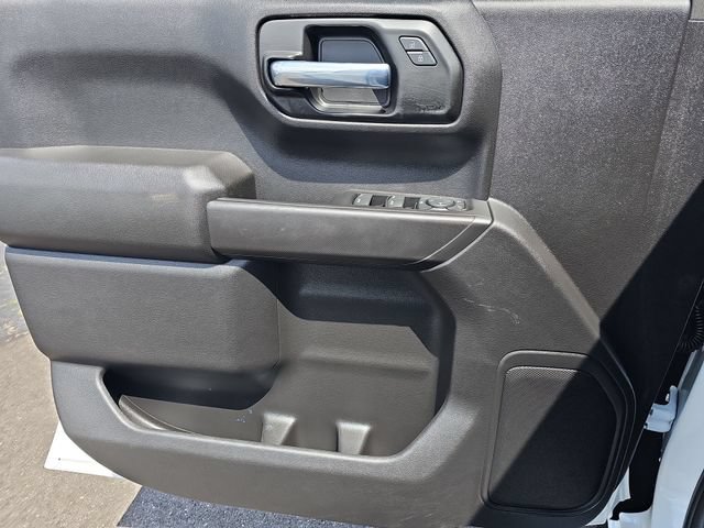 Used 2022 Summit White Chevrolet Custom image 24