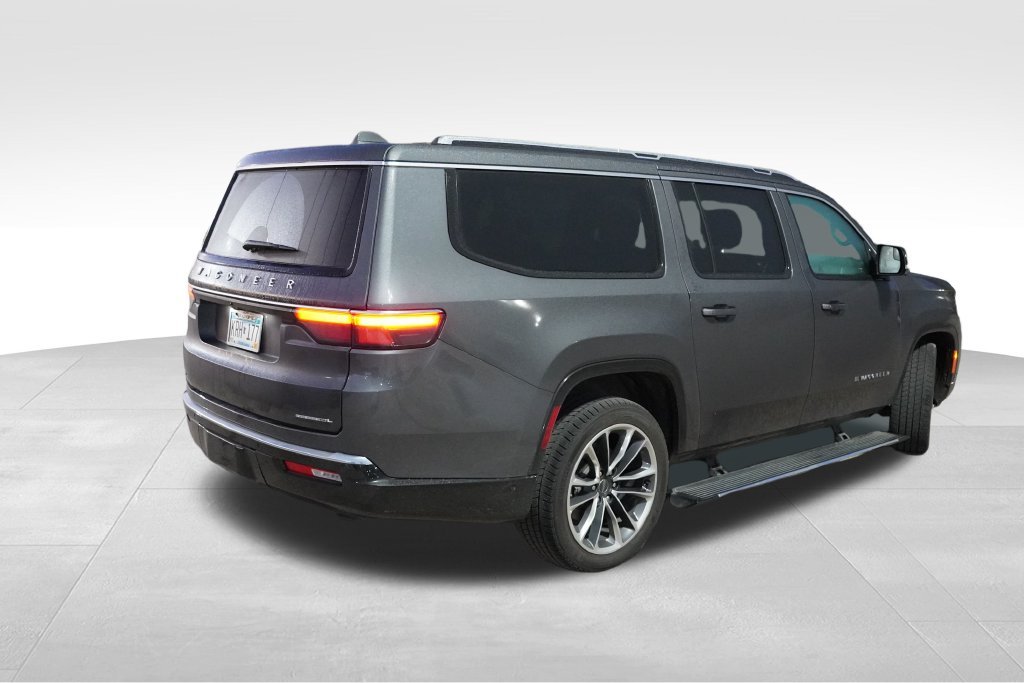 Used 2023 Baltic Gray Metallic Clearcoat Jeep Series III image 3