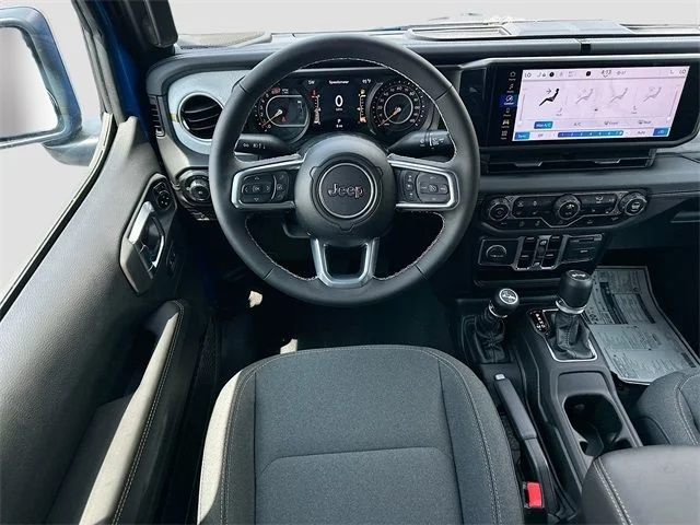 New 2025 Hydro Blue Pearl-Coat Exterior Paint Jeep Sahara image 15