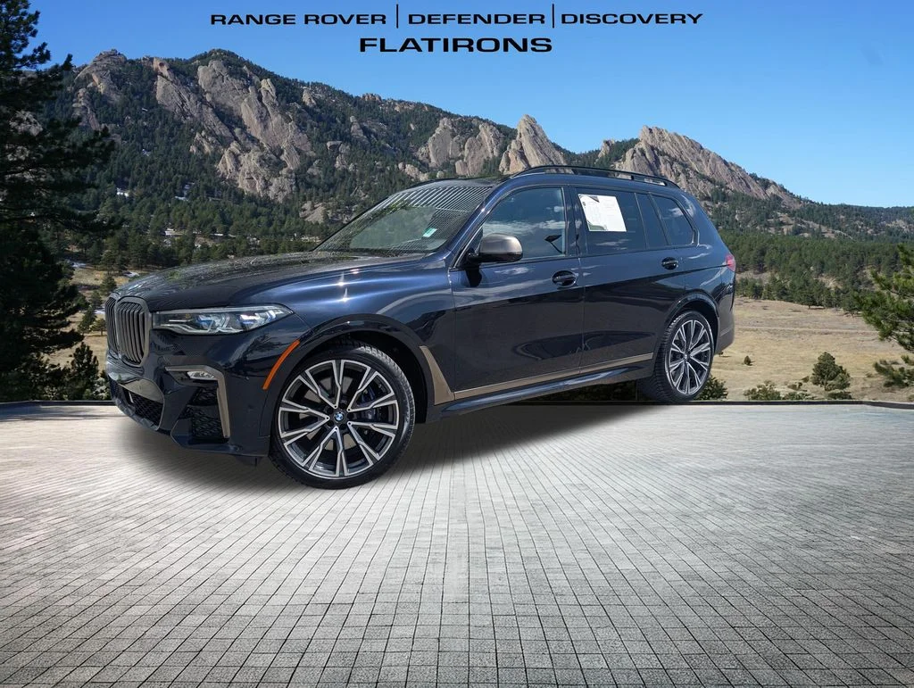 2022 BMW X7 M50i's photo