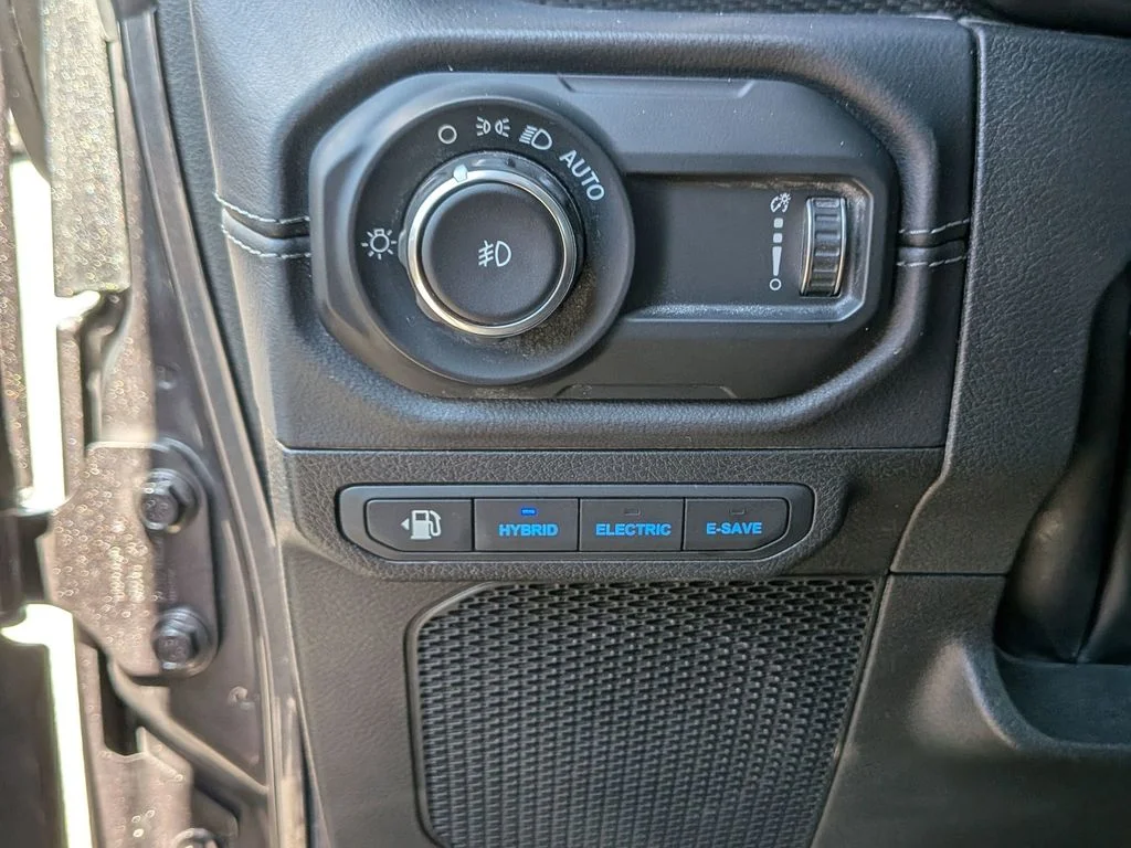 Used 2025 Gray Jeep Rubicon 4xe image 18