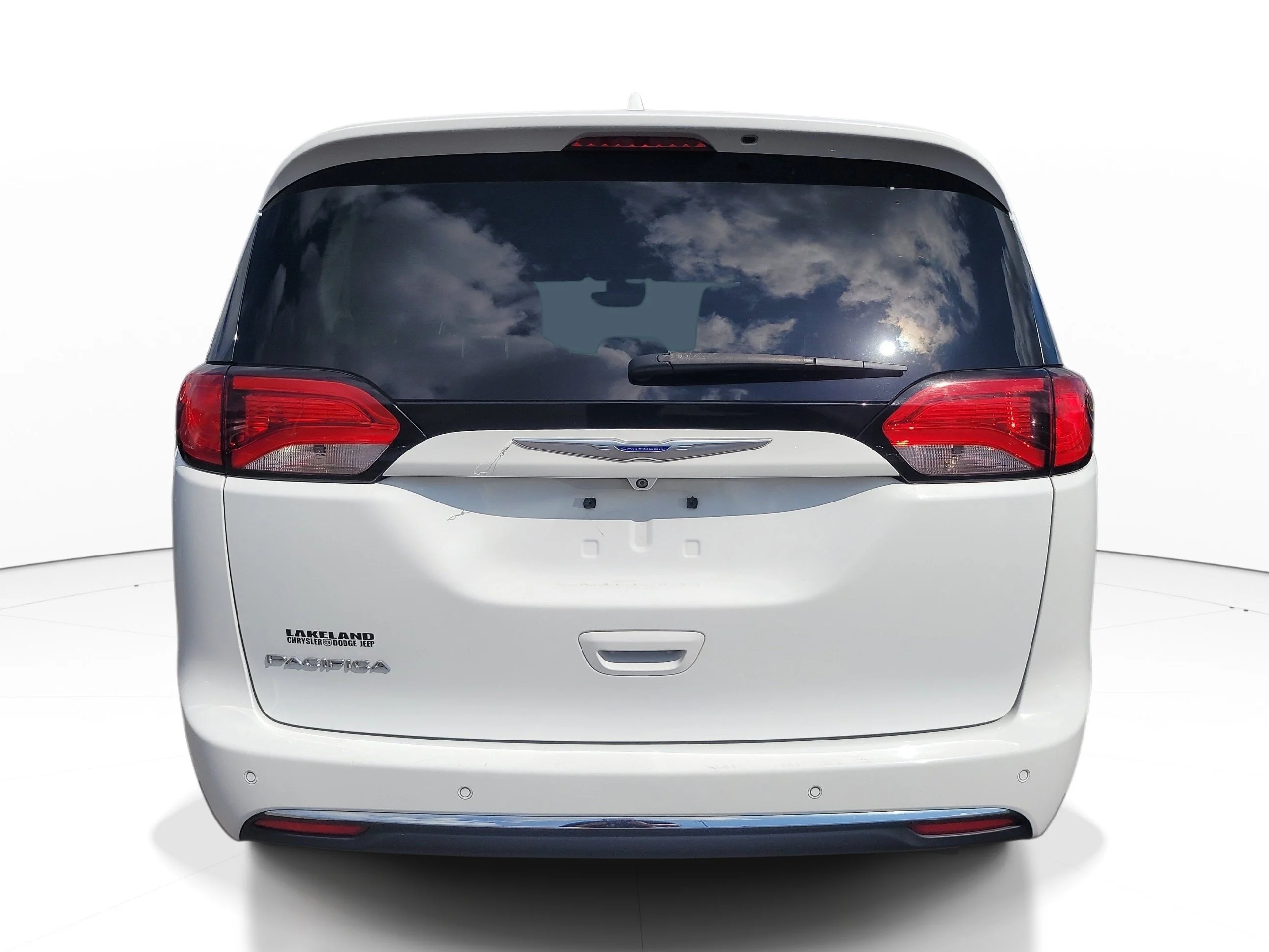 Used 2020 Bright White Clearcoat Chrysler Touring L Plus image 5