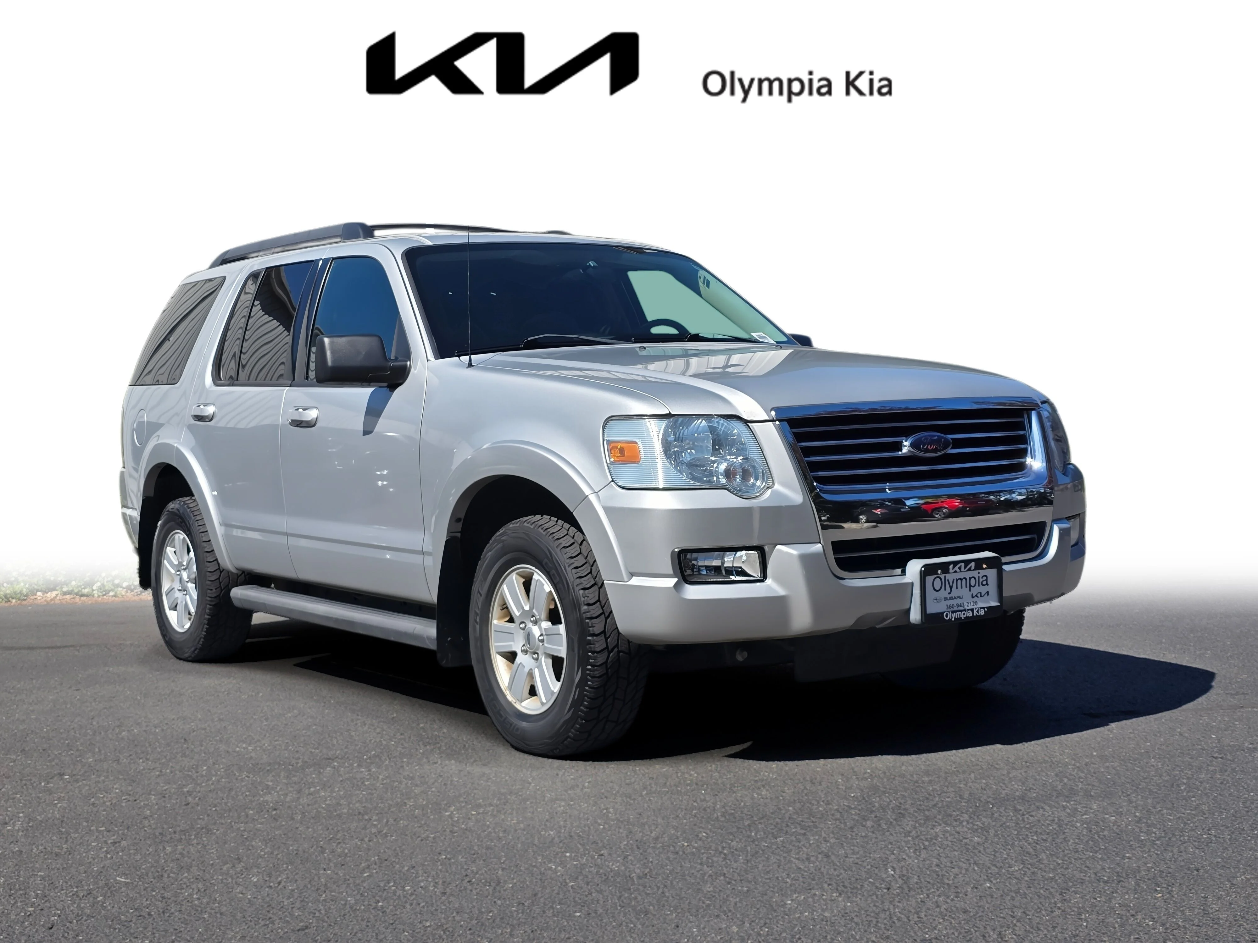 2010 Ford Explorer XLT 4x4's photo