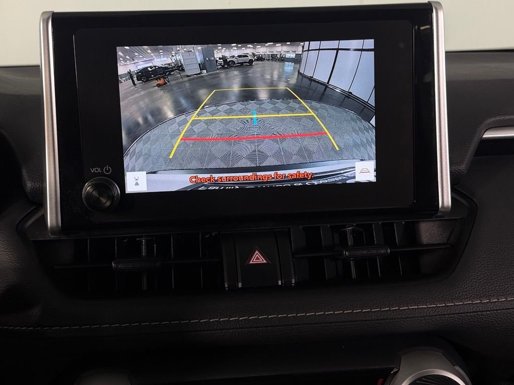 Used 2025 Ice Toyota XLE image 17