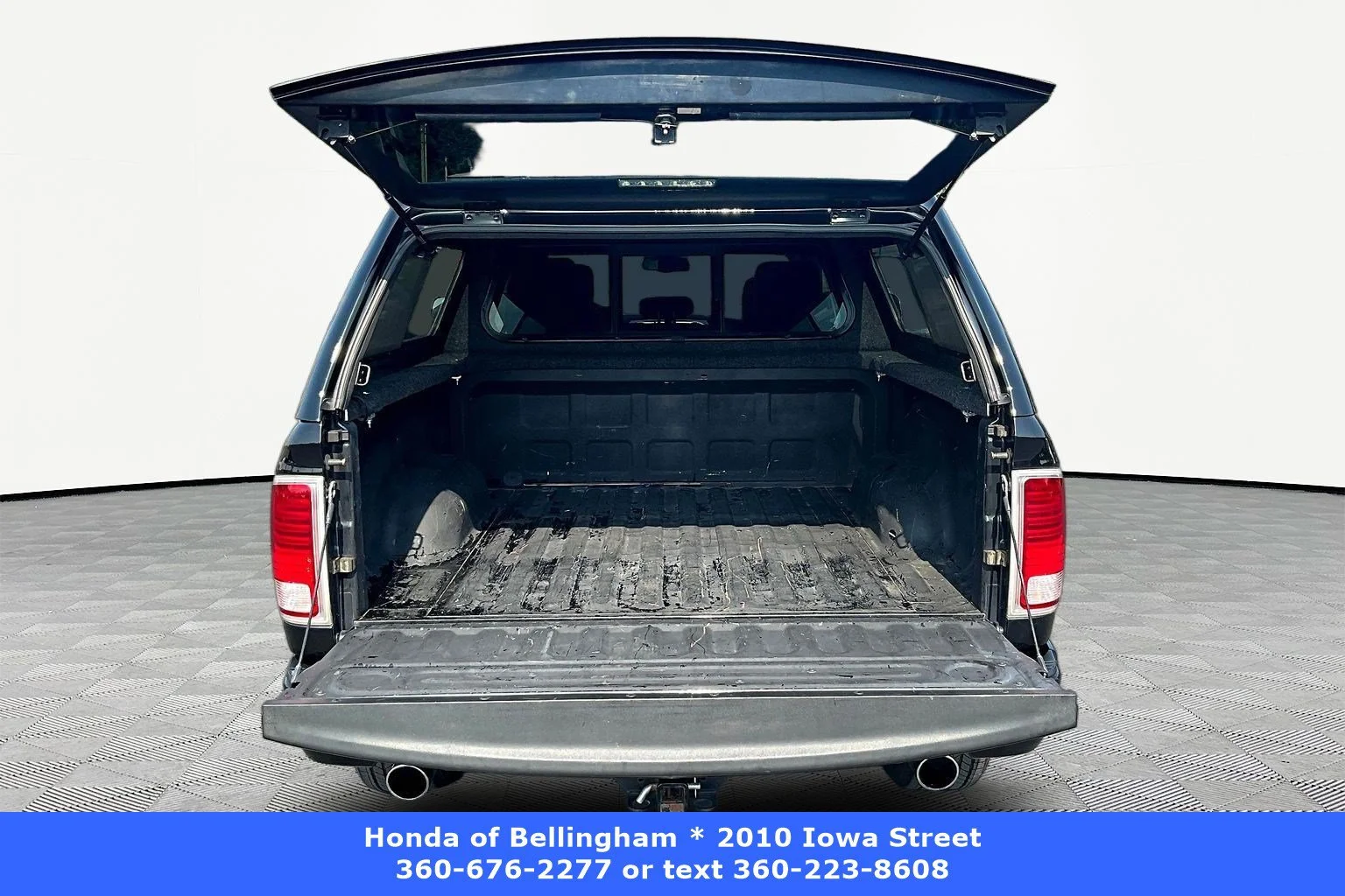 Used 2015 Black Clearcoat Ram Laramie Limited image 7