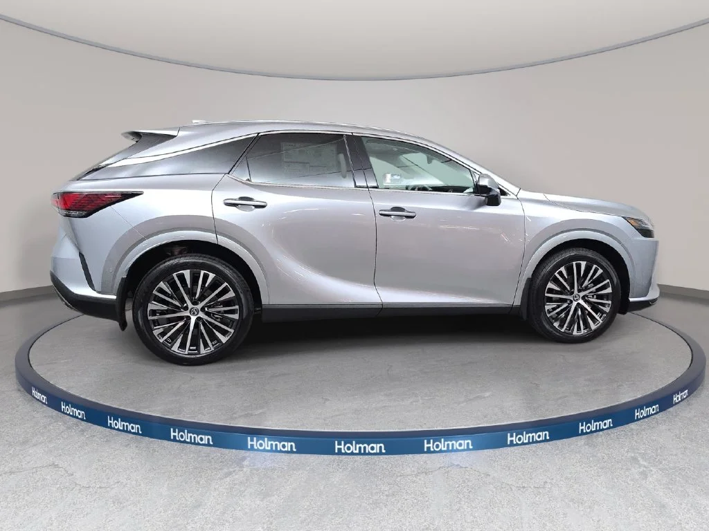 New 2026 Iridium Lexus PREMIUM PLUS image 4