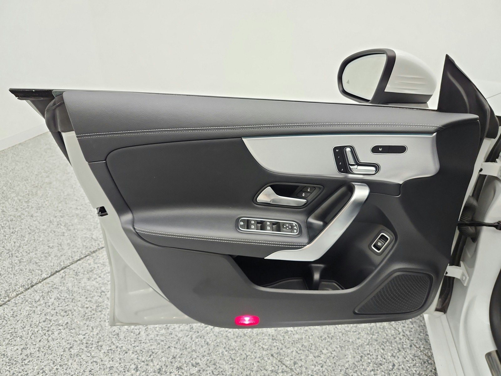 Used 2023 Digital White Metallic Mercedes-Benz CLA 250 Coupe image 15