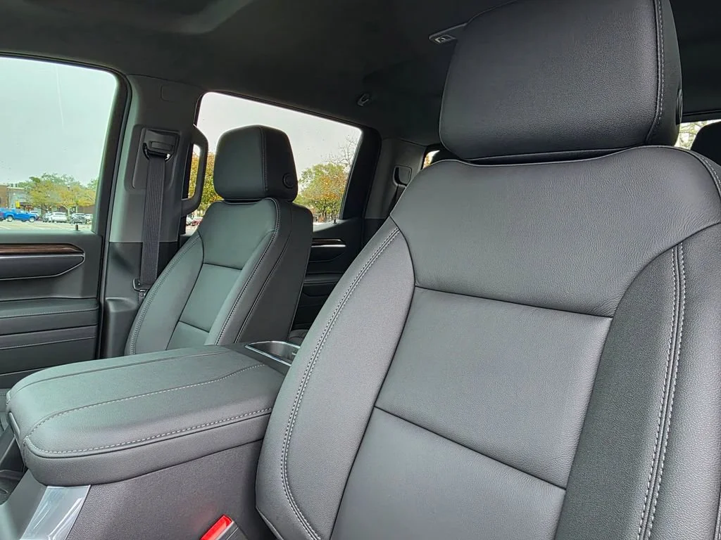 2026 Chevrolet Silverado 1500 RST - Photo 10