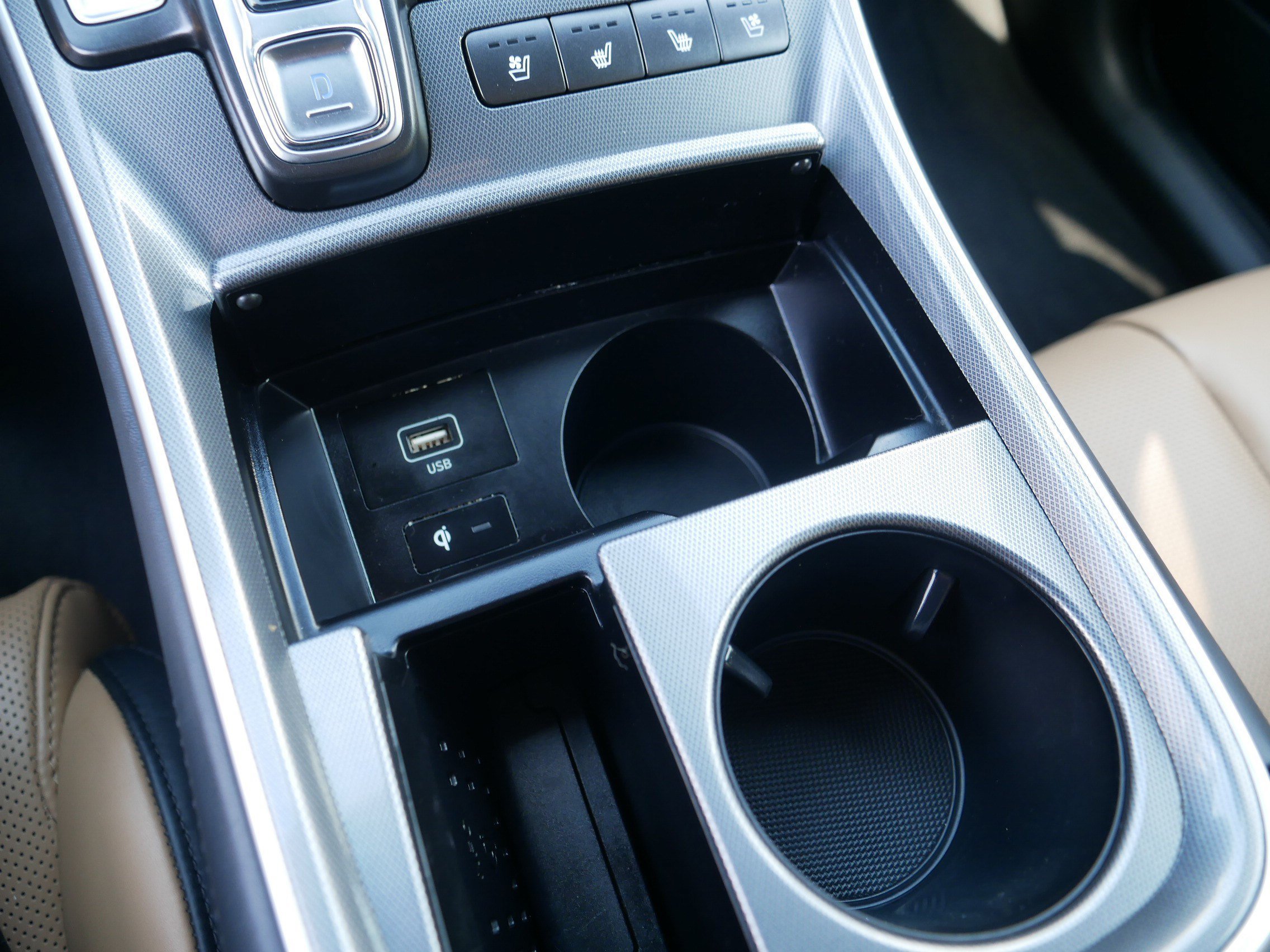 Used 2023 Hampton Gray Hyundai Calligraphy image 33