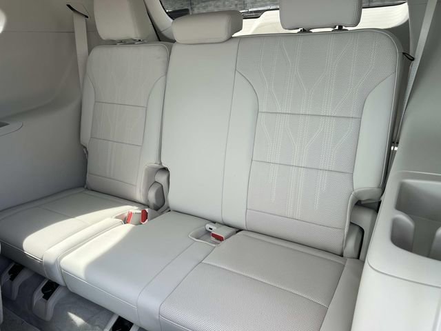 2026 Buick Enclave Avenir - Photo 12