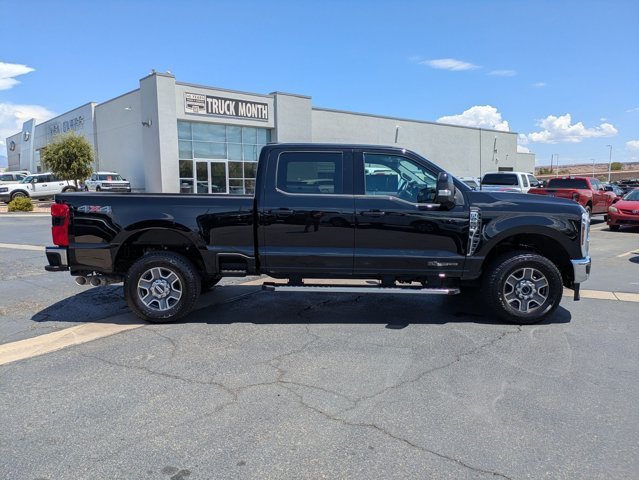 Certified Used 2025 Black Metallic Ford LARIAT image 35