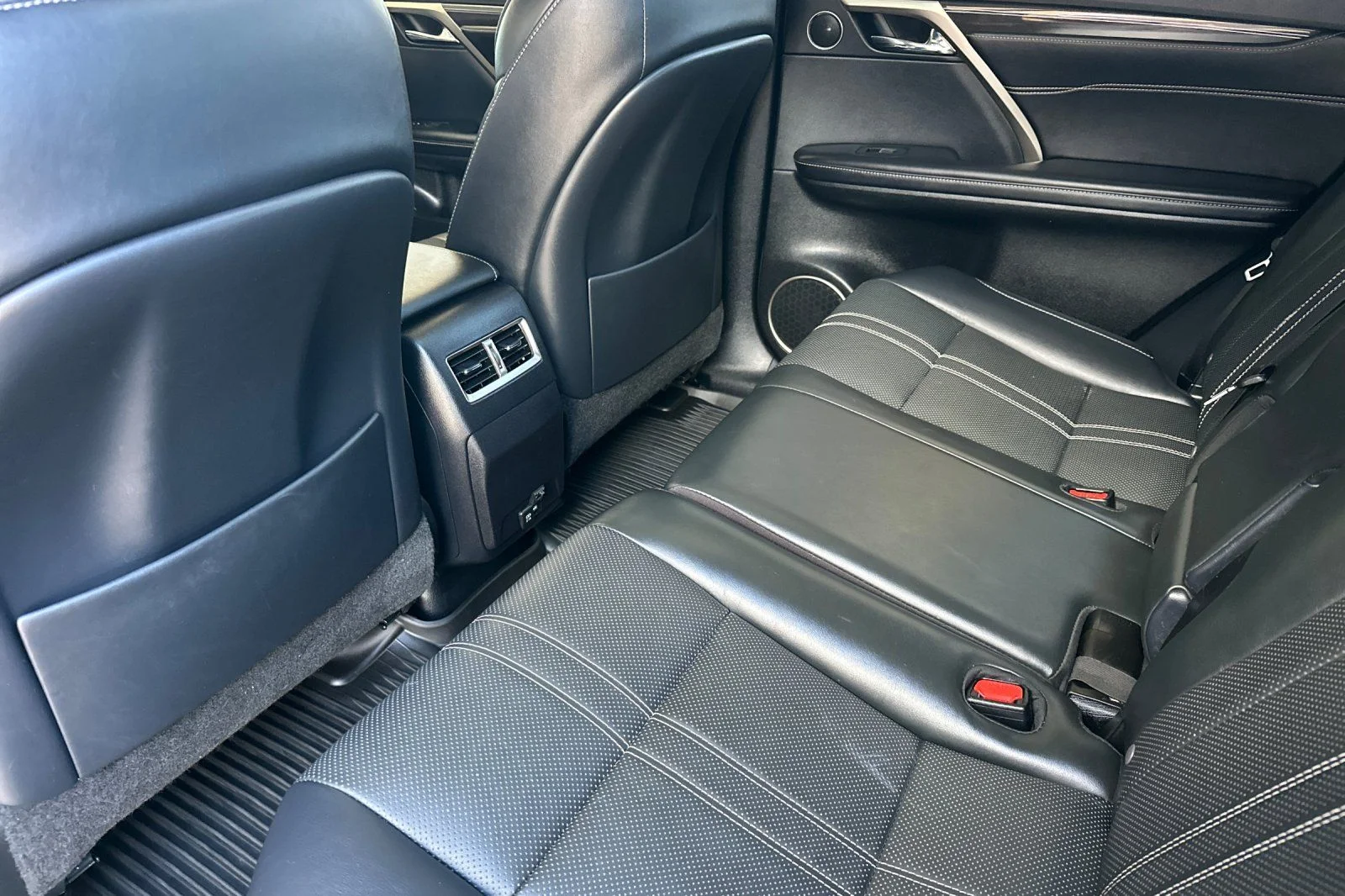 Used 2020 Gray Pearl Lexus 450h image 9