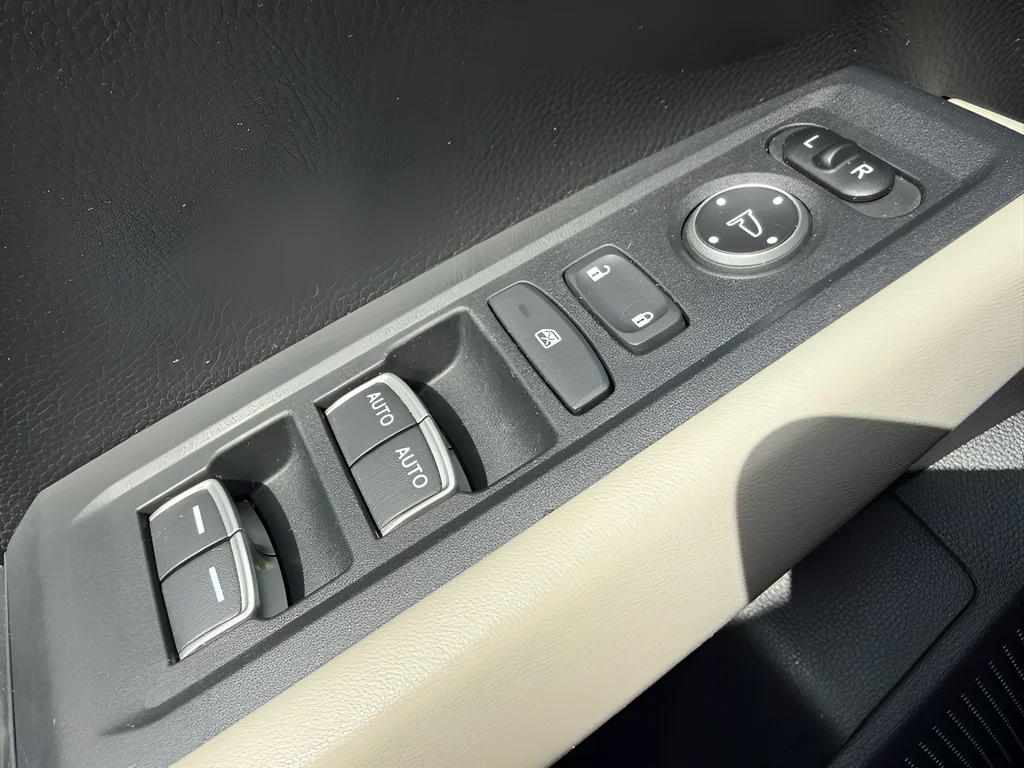 2023 Honda Accord LX - Photo 24