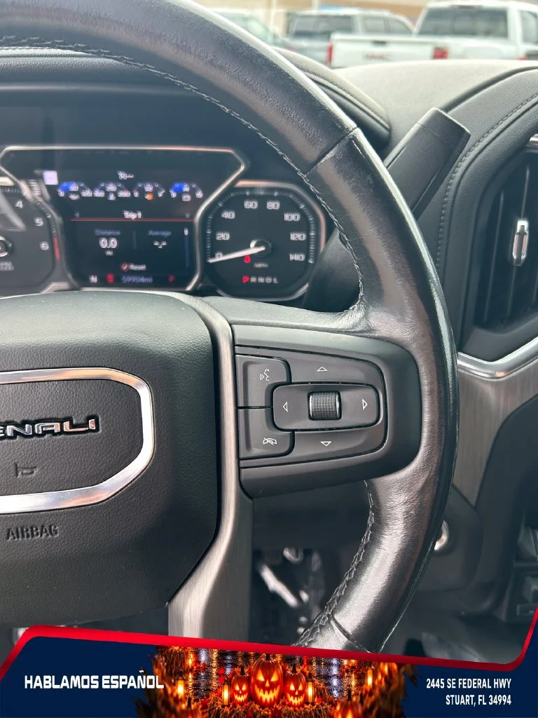 Used 2021 WHITE FROST TRICOAT GMC Denali image 17