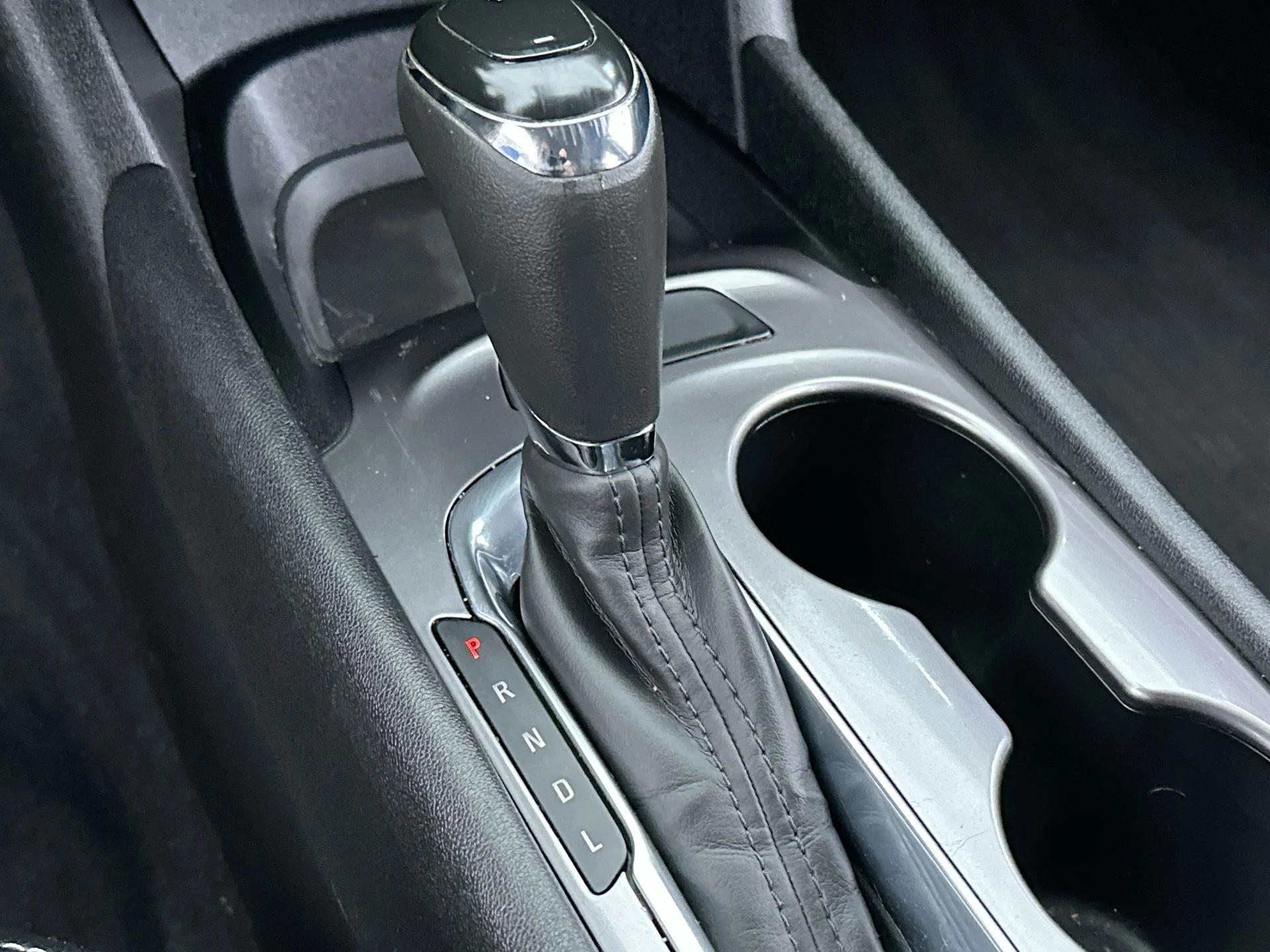 Used 2018 White Chevrolet LS image 26