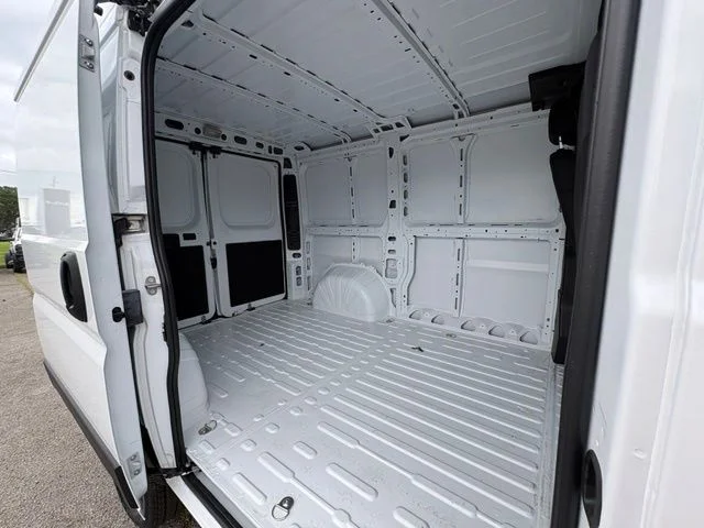 New 2026 Bright White Clear-Coat Exterior Paint RAM Low Roof image 9
