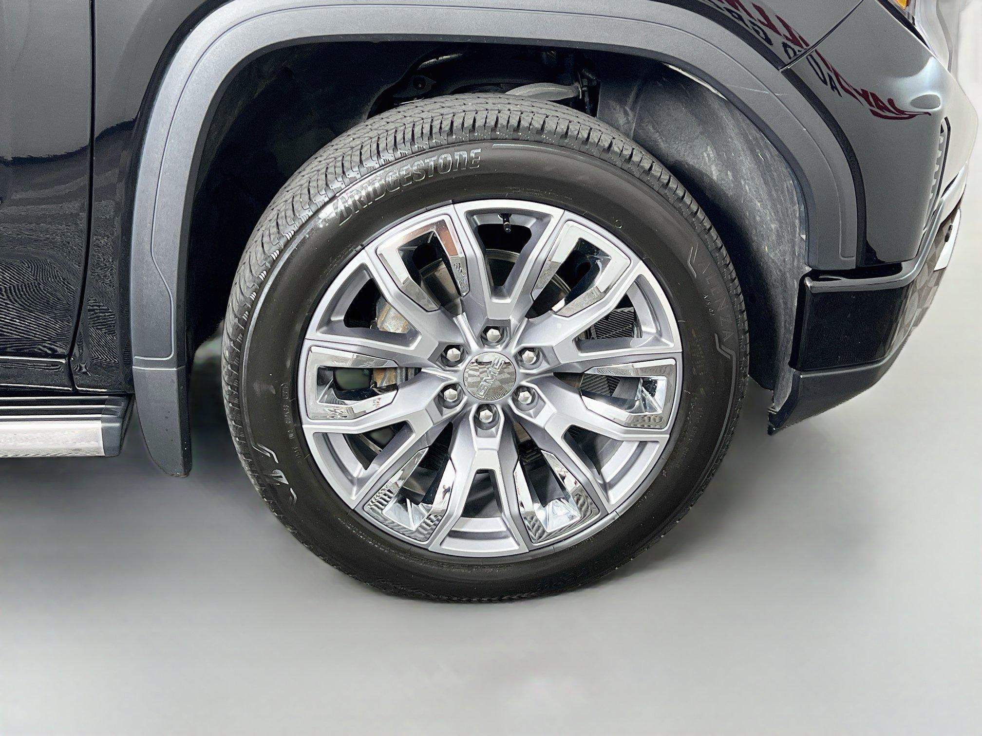 Used 2026 Onyx Black GMC DENALI image 39