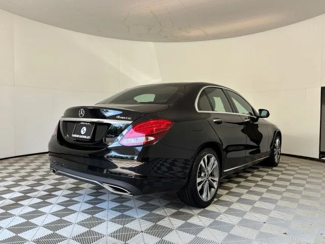 Used 2018  Mercedes-Benz C 300 image 7