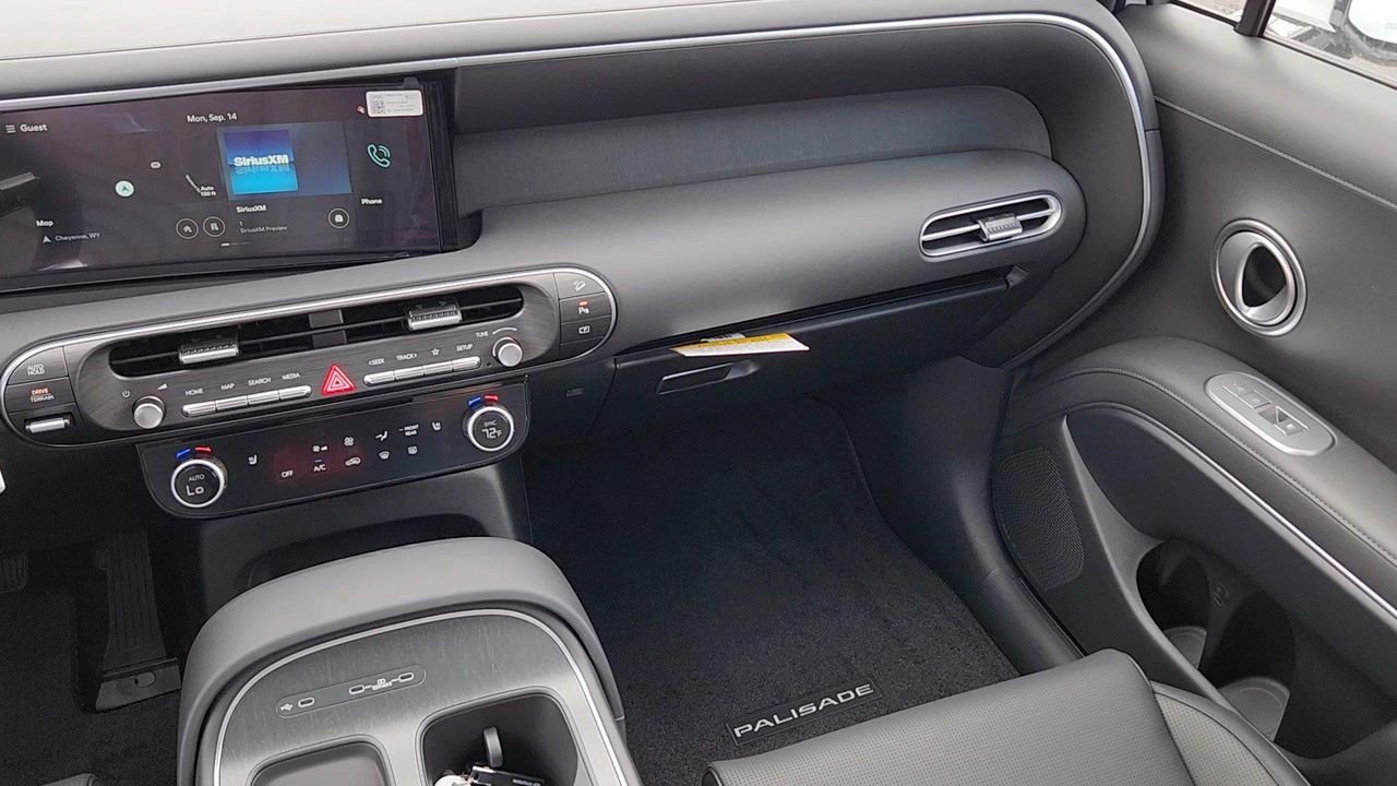 New 2027 Creamy White Pearl Hyundai SEL AWD image 6