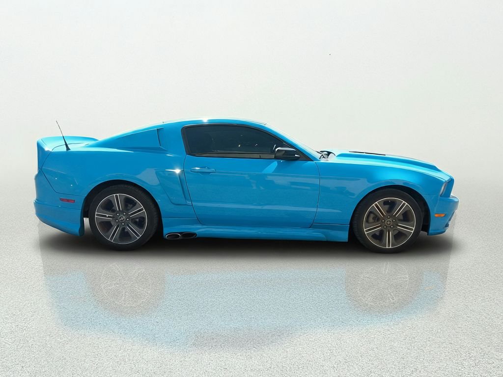 Used 2014 Blue Ford V6 image 8