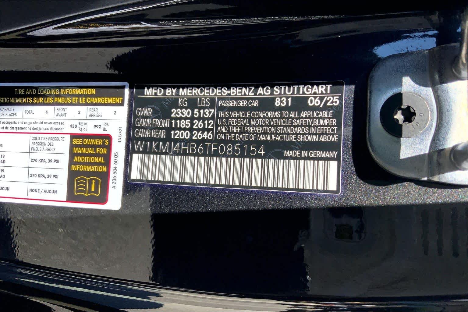Certified Used 2026 Graphite Grey Metallic Mercedes-Benz CLE 300 image 33