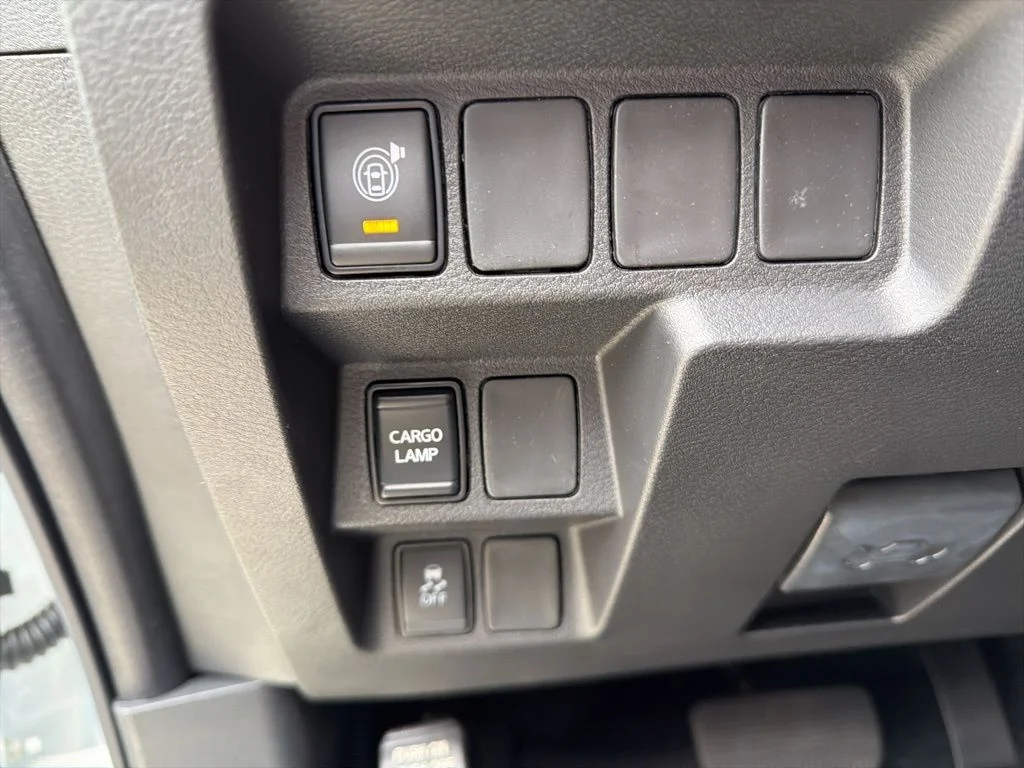 2026 Nissan Frontier SV - Photo 14