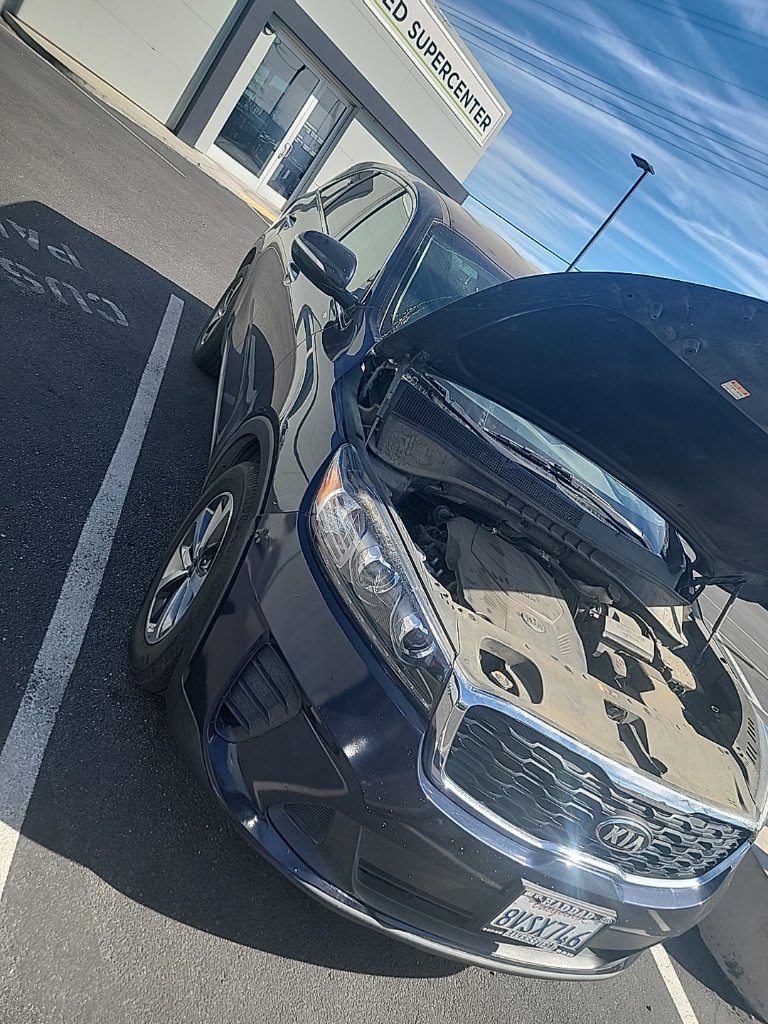 Used 2020 Blue Kia LX image 3