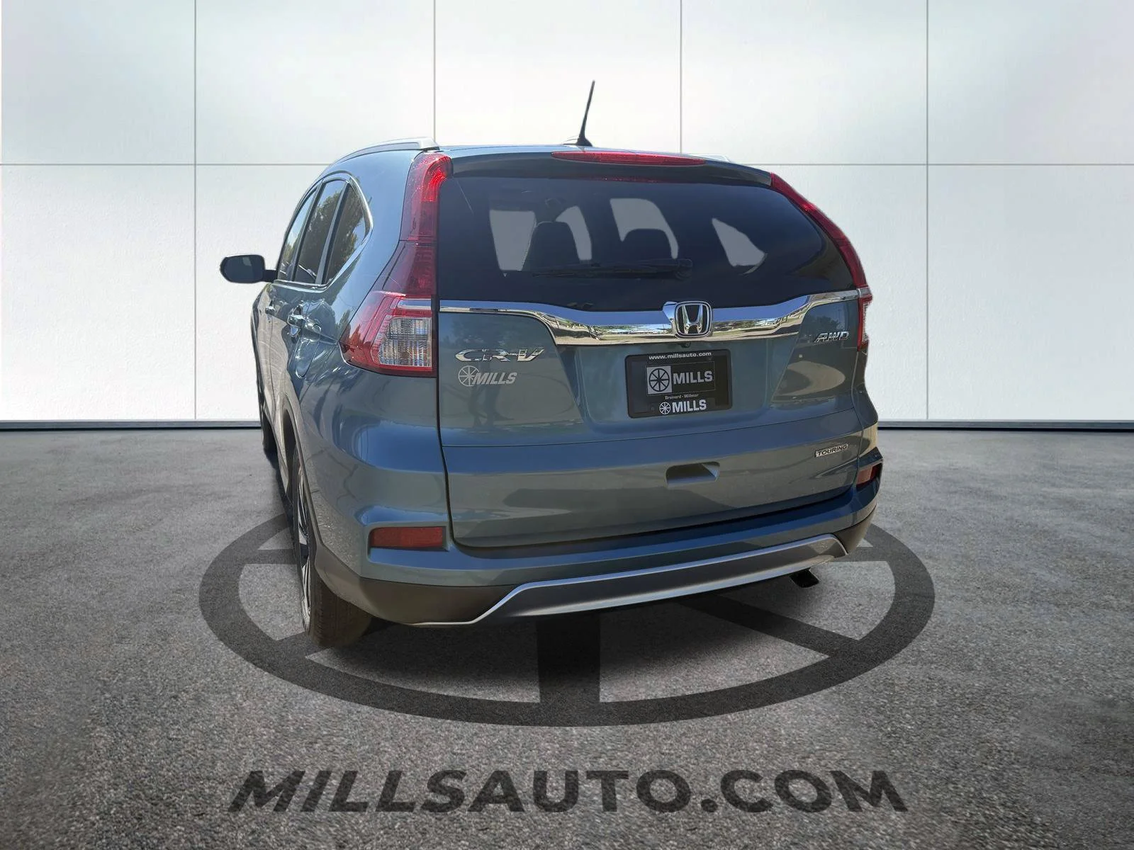 Used 2015 Mountain Air Metallic Honda Touring image 4