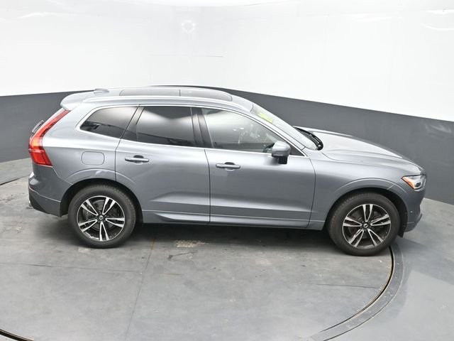 Used 2019 Gray Volvo T6 Momentum image 39