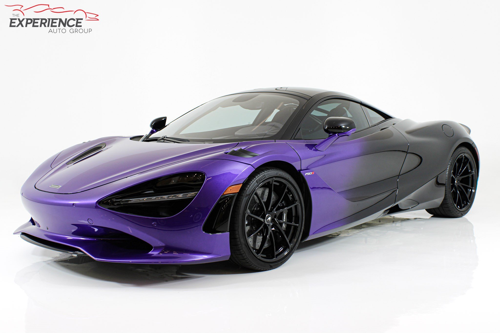 Used 2024 Purple McLaren Coupe image 1