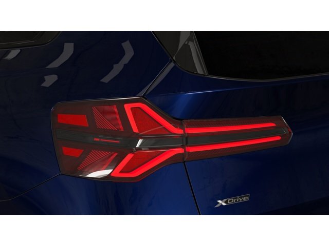 New 2026 Tanzanite Blue II Metallic BMW  image 8