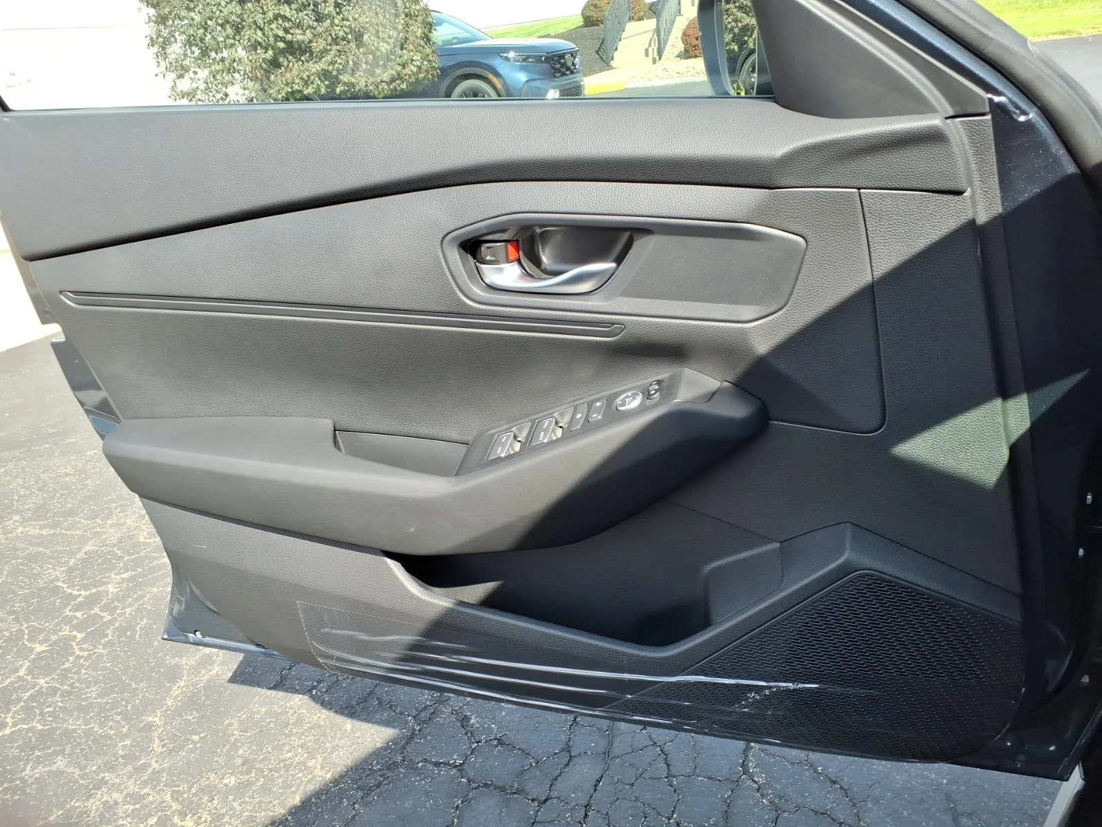 New 2026 Meteorite Gray Metallic Honda LX image 9