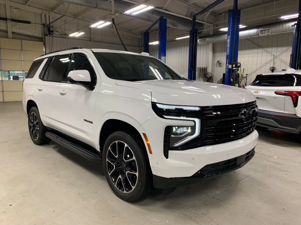 Used 2026 Summit White Chevrolet RST image 11