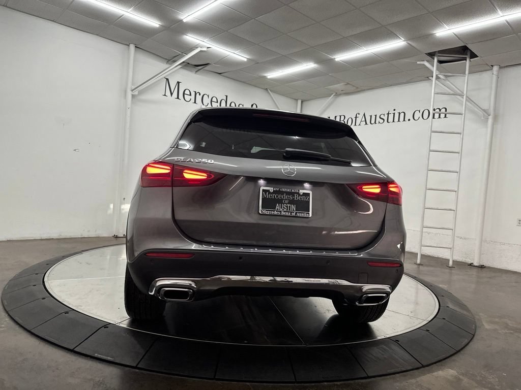 New 2026 Mountain Grey Metallic Mercedes-Benz GLA 250 image 36
