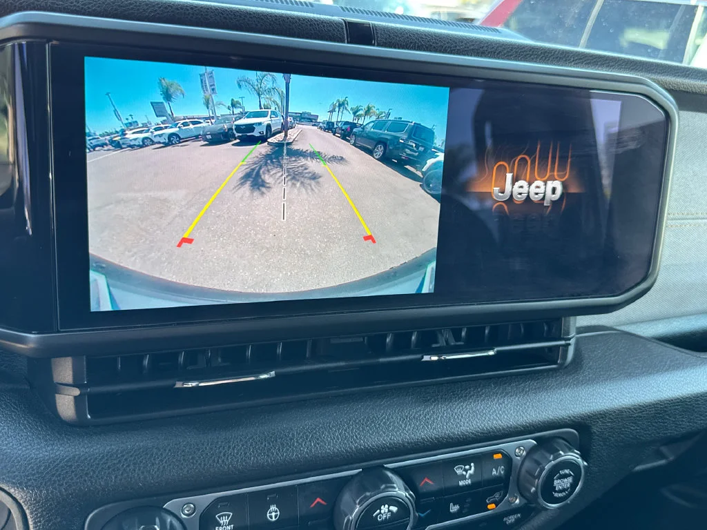 Used 2024 Green Jeep Sport S 4xe image 29