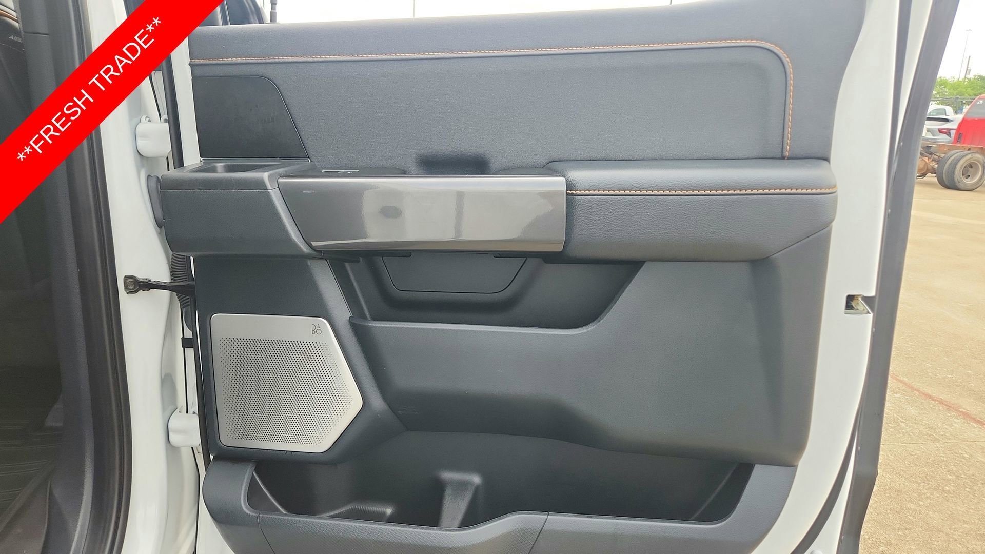 Used 2022 White Ford Tremor image 32