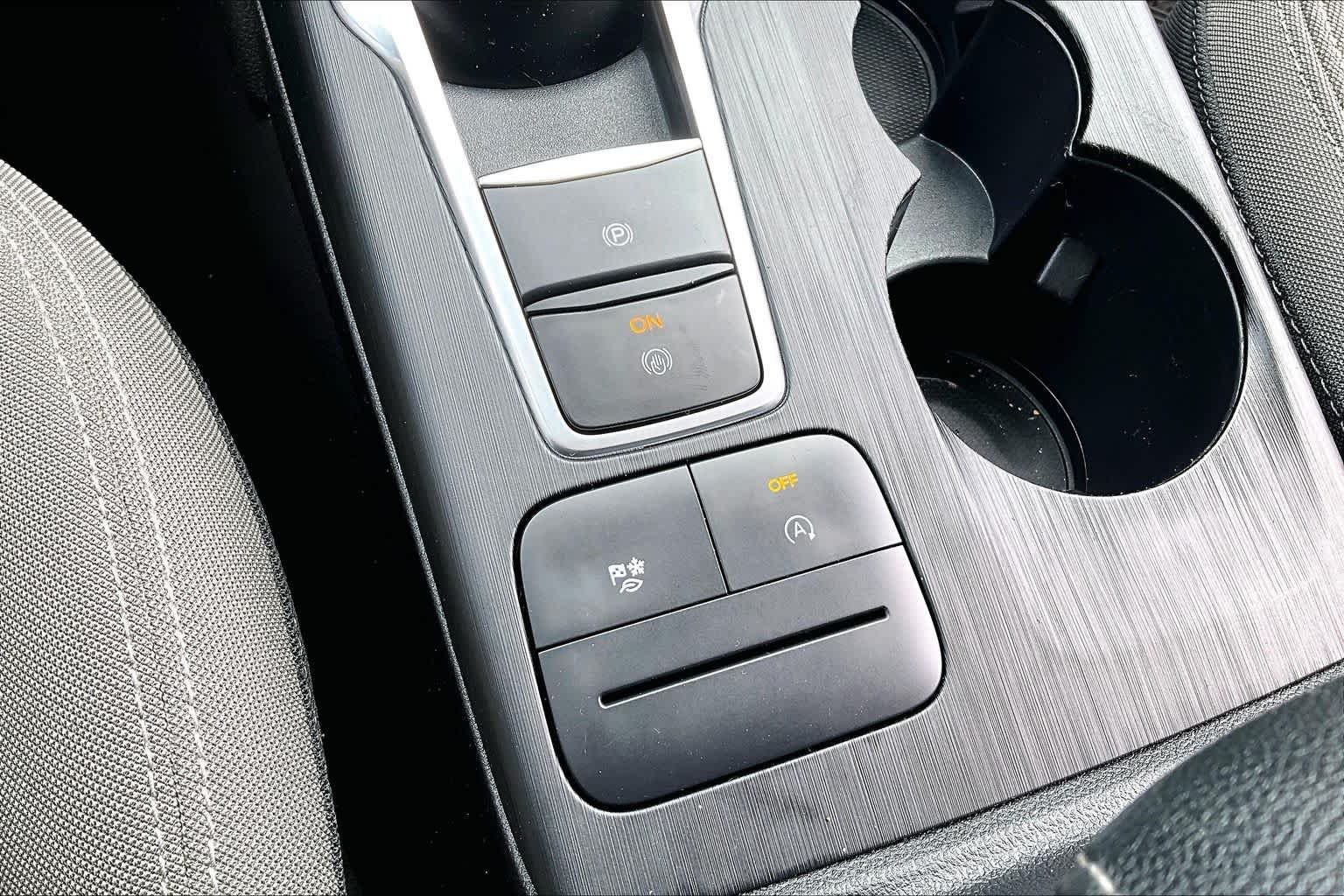 Used 2020 Magnetic Ford SE image 35