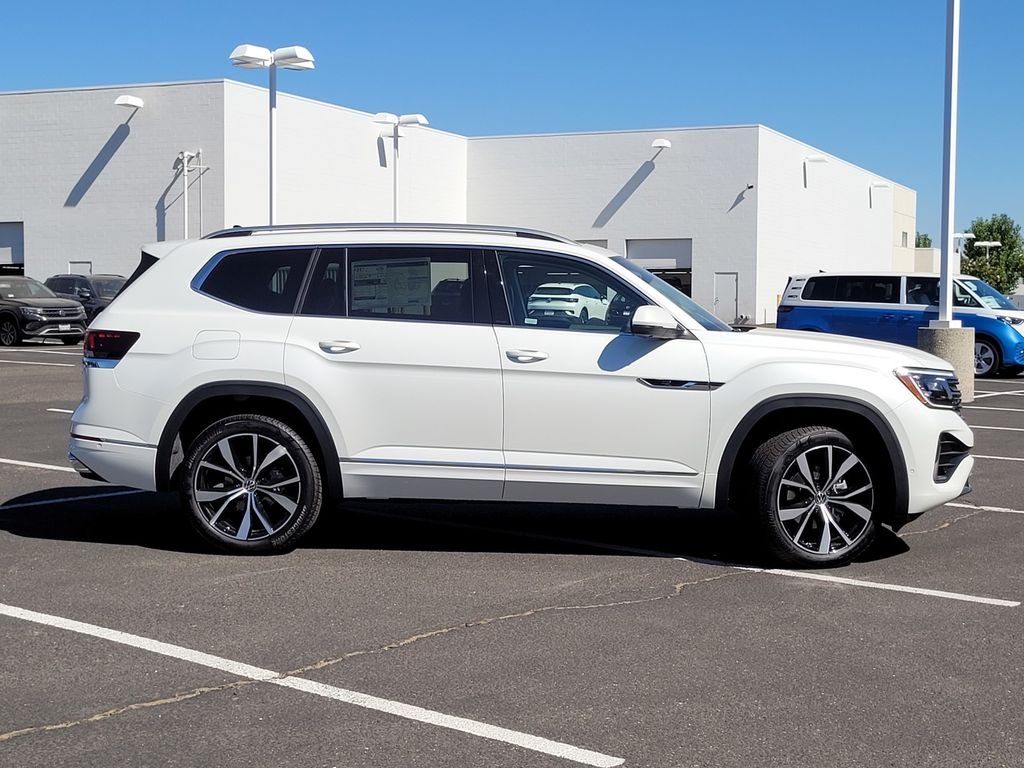2025 Volkswagen Atlas SEL Premium R-Line - Photo 4