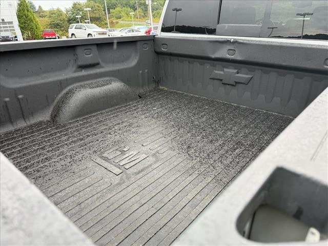 Used 2017 Silver Ice Metallic Chevrolet LTZ image 22