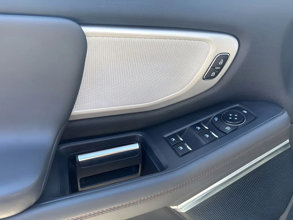 Used 2025 White Ford Active image 27