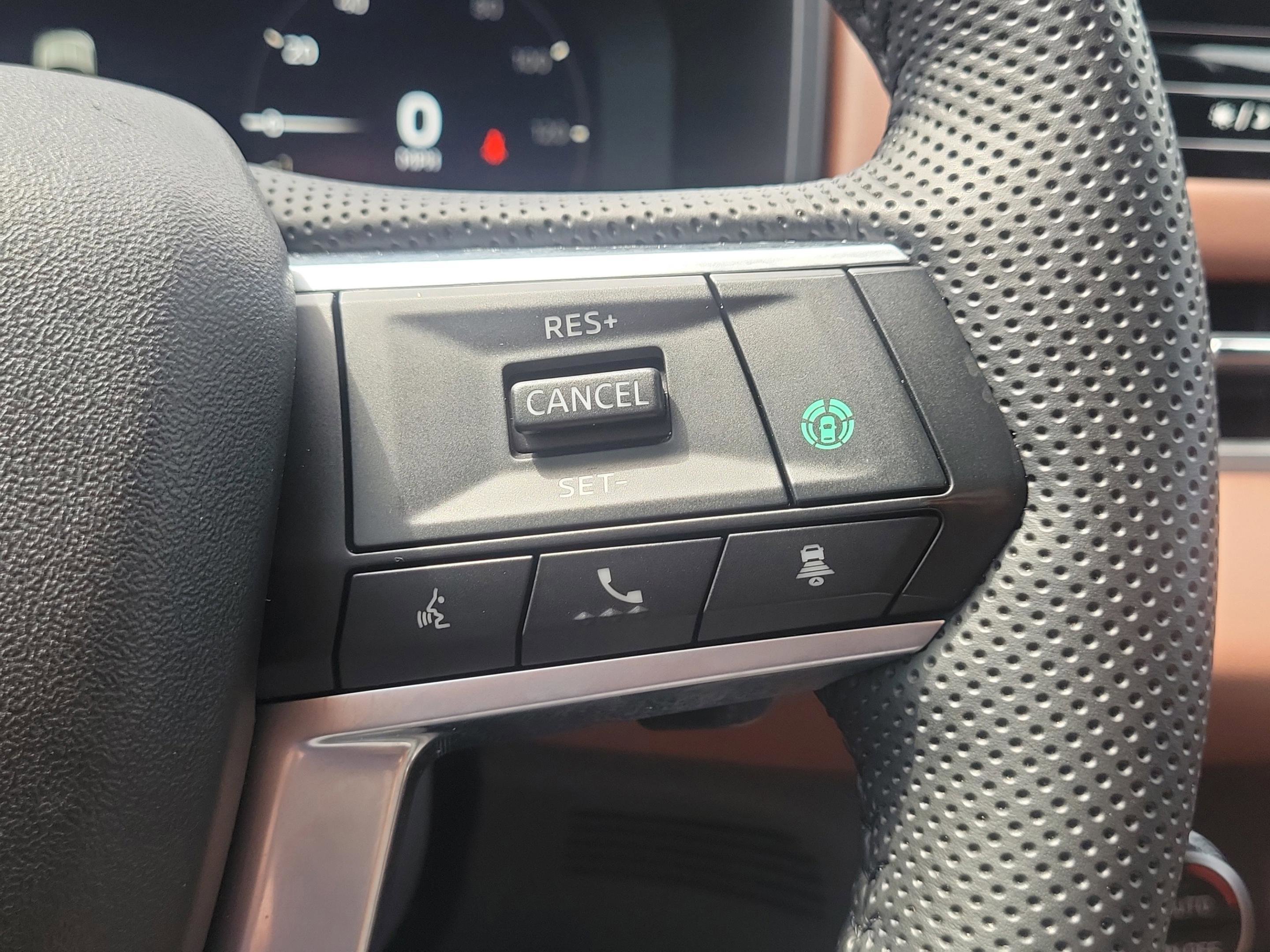 Used 2025 Moonstone Gray/Black Roof Mitsubishi SEL image 34