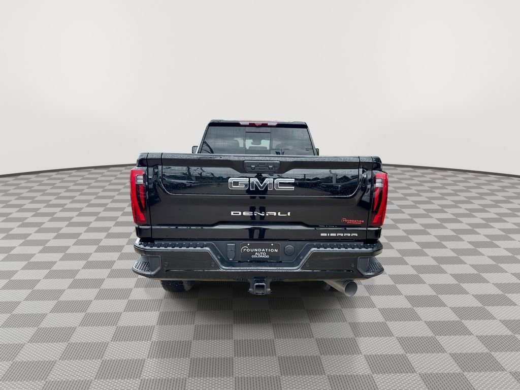 Used 2025 Onyx Black GMC Denali Ultimate image 10